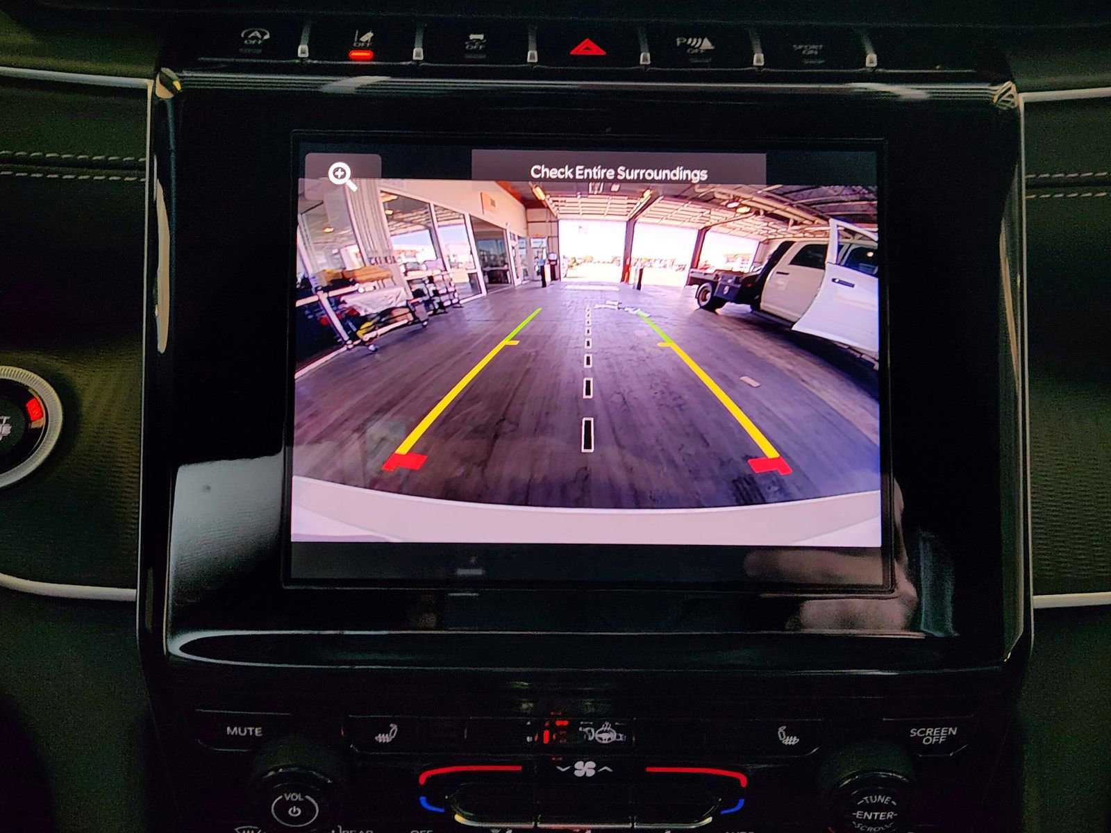 New 2025 Jeep Grand Cherokee L Altitude image 15