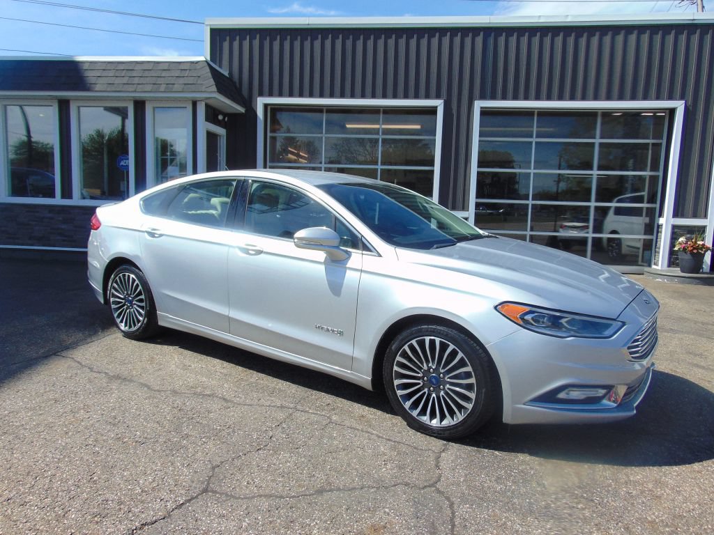 Used 2018 Ford Fusion Titanium FWD image 1