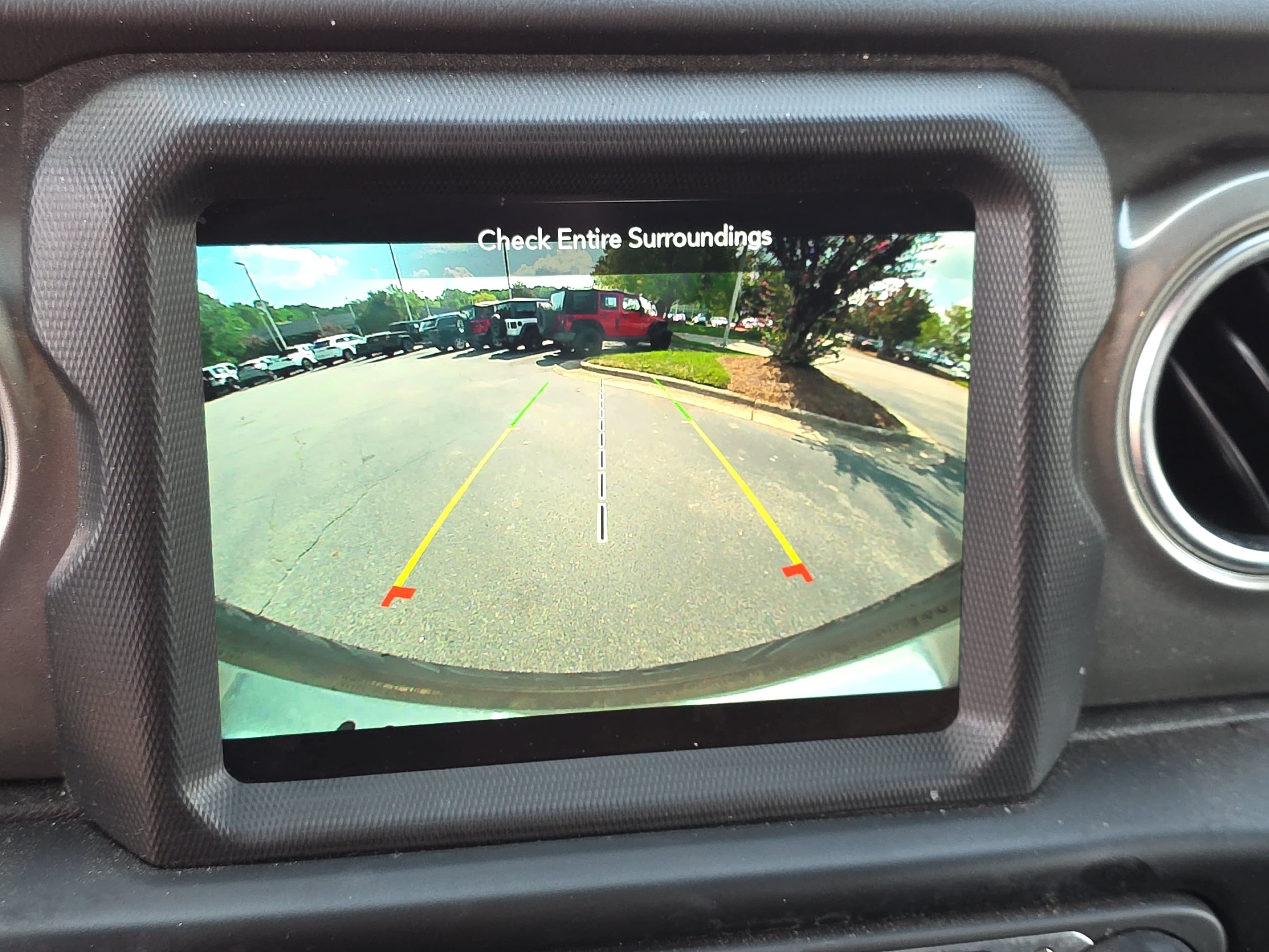 Used 2022 Jeep Wrangler Unlimited Sahara w/ Cold Weather Group AWD/4WD image 20