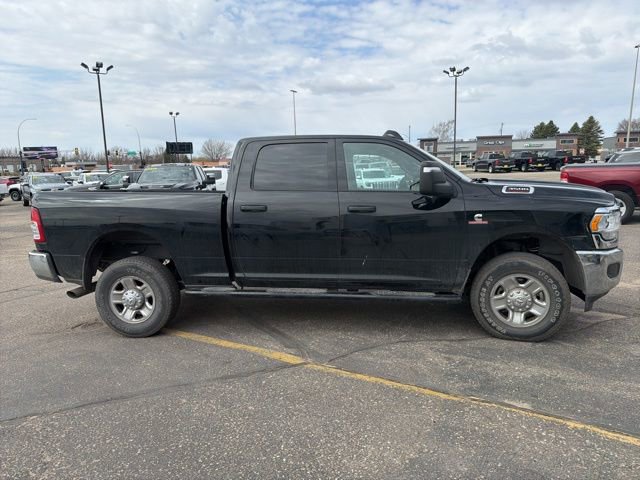 Used 2024 RAM 3500 Tradesman w/ Chrome Appearance Group AWD/4WD image 4