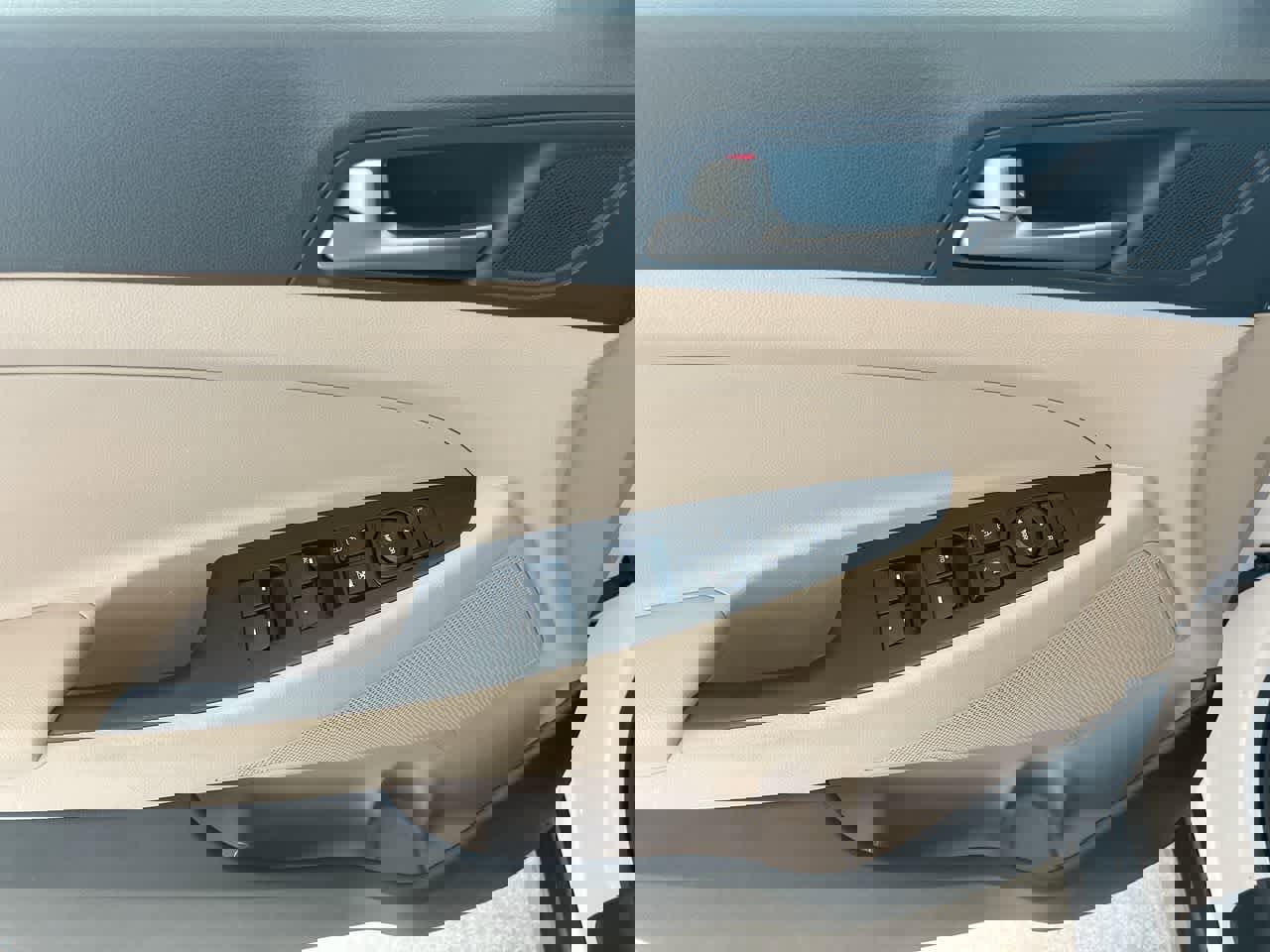 Used 2016 Hyundai Tucson Sport image 13