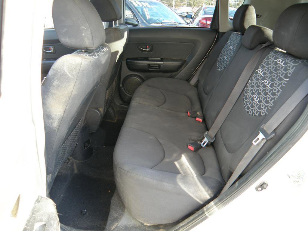 Used 2011 Kia Soul + w/ Audio Pkg image 8