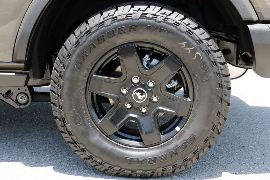 New 2025 Ford Bronco Big Bend w/ Black Diamond Package image 8