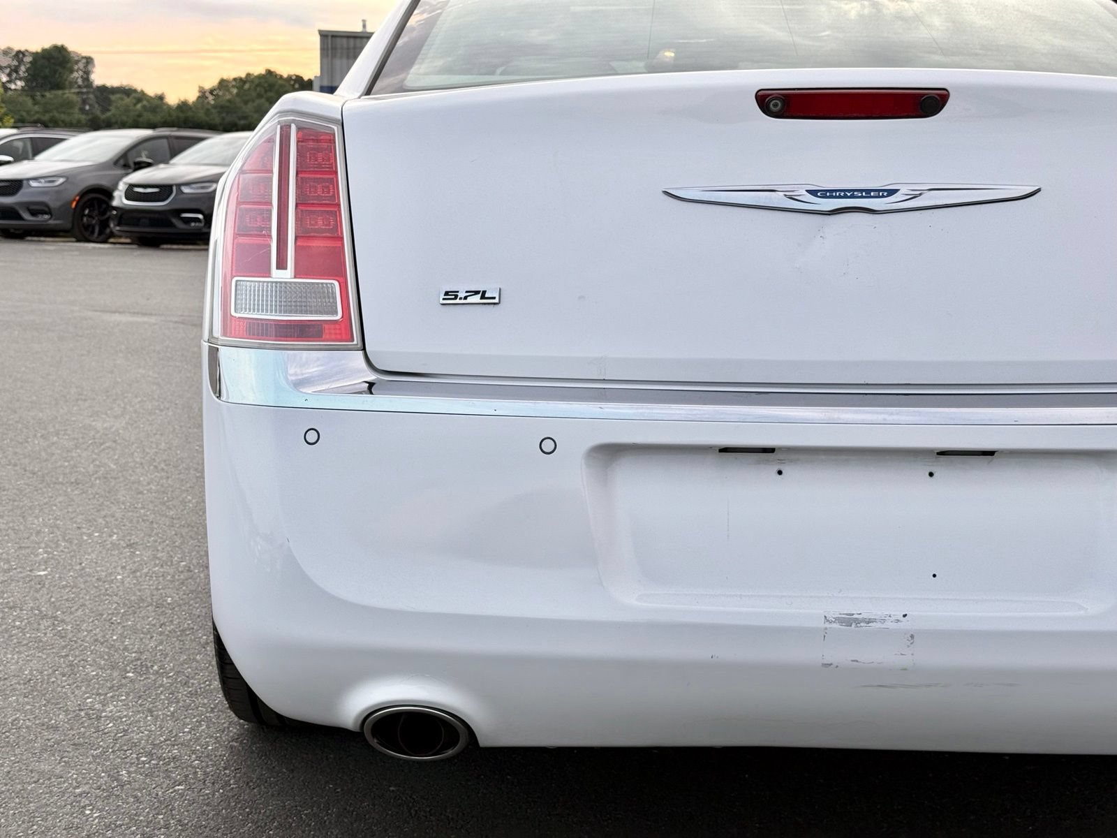 Used 2014 Chrysler 300 C RWD image 13