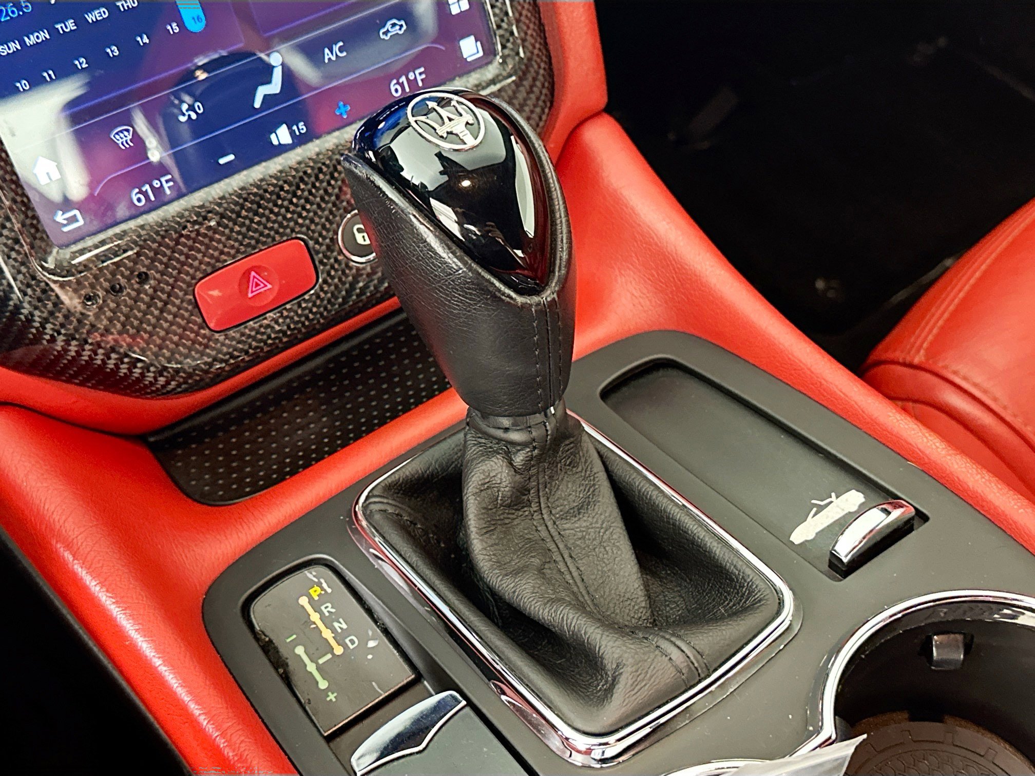 Used 2015 Maserati GranTurismo Sport RWD image 27