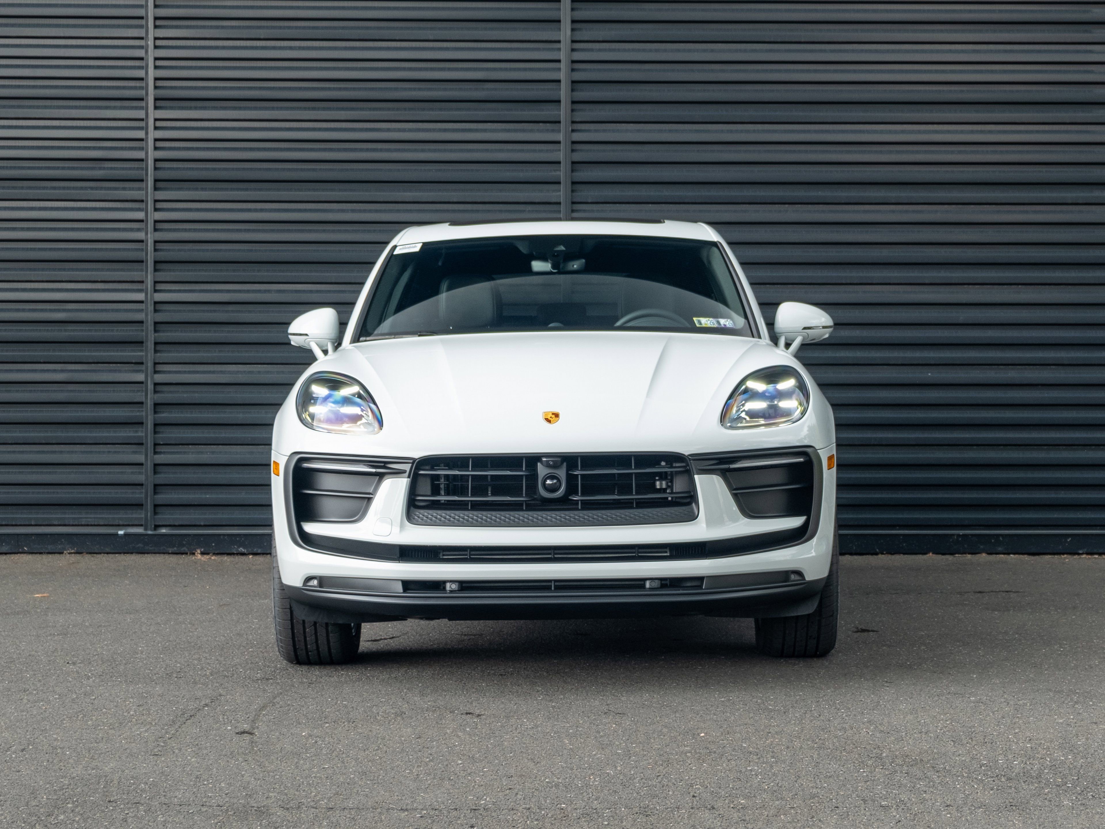 Certified 2026 Porsche Macan image 11