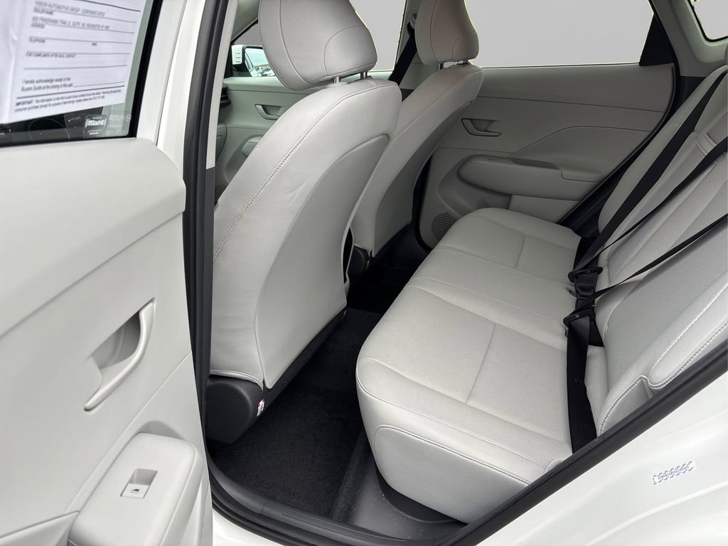 Certified 2025 Hyundai Kona SEL image 10