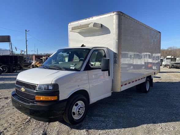 Used 2024 Chevrolet Express 3500 w/ Power Convenience Package RWD image 1