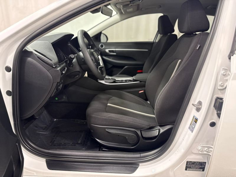Used 2023 Hyundai Sonata SE image 28