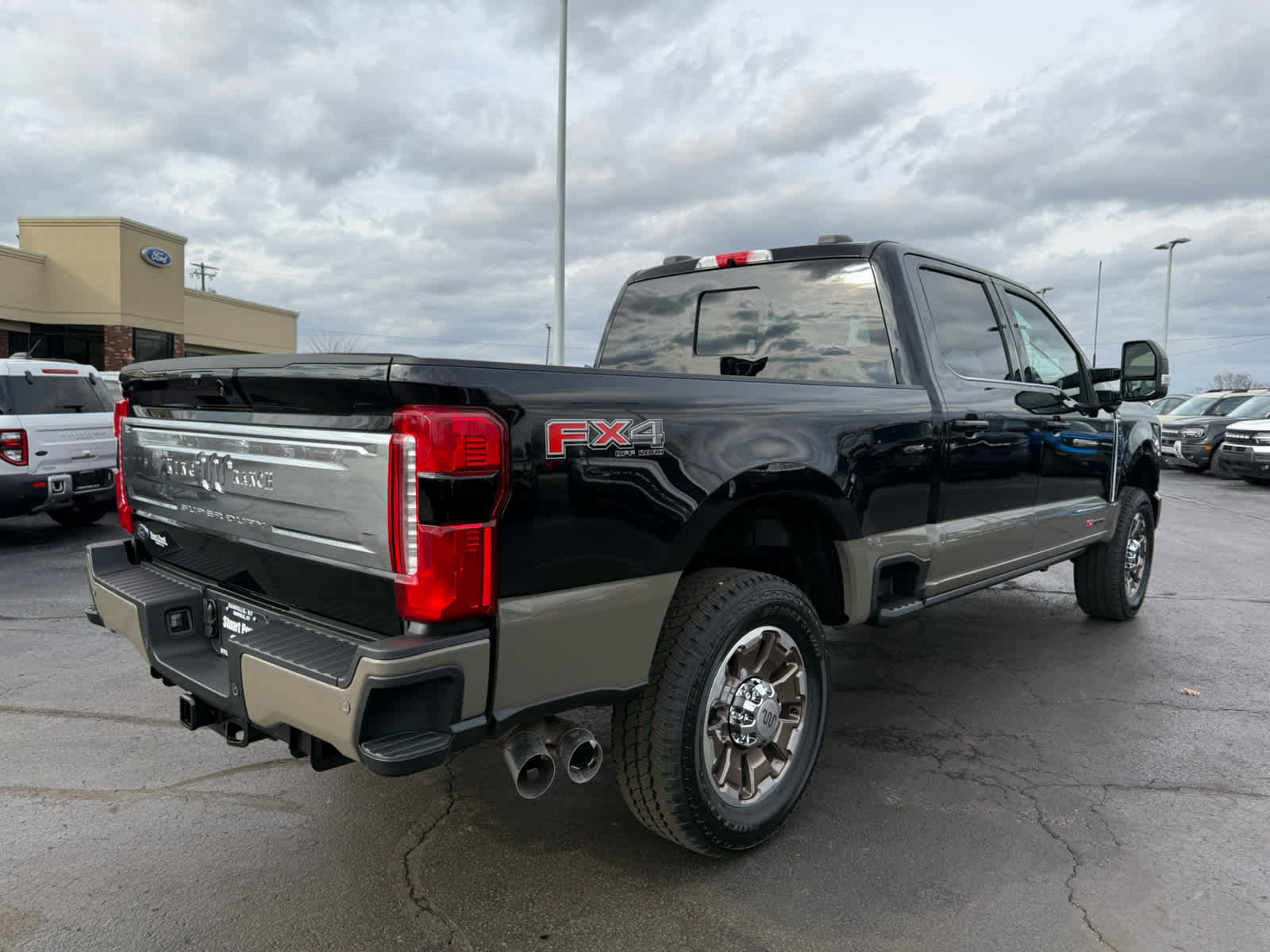 New 2026 Ford F350 King Ranch w/ FX4 Off-Road Package image 20