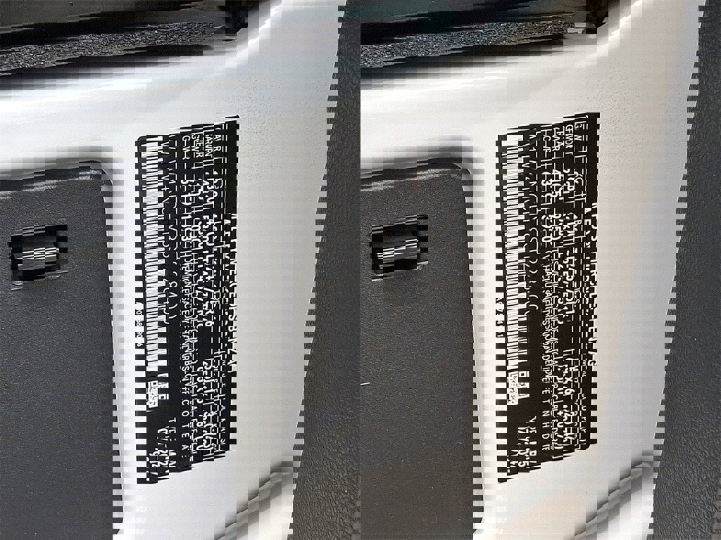 New 2025 Mercedes-Benz Sprinter 2500 image 17