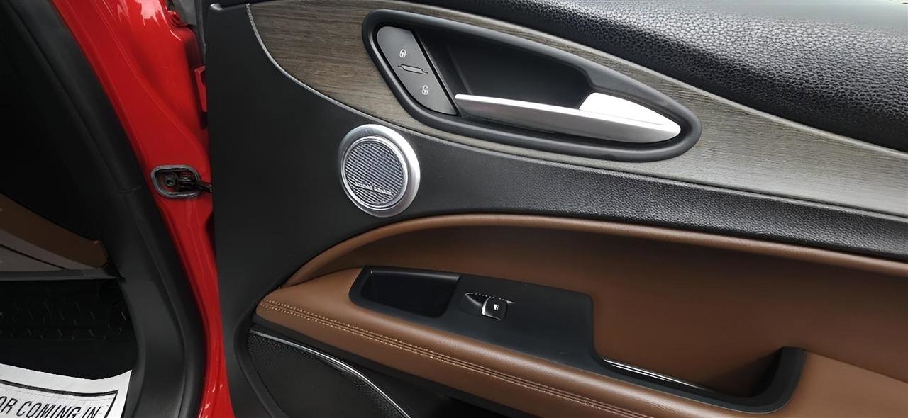 Used 2018 Alfa Romeo Stelvio Ti AWD/4WD image 42