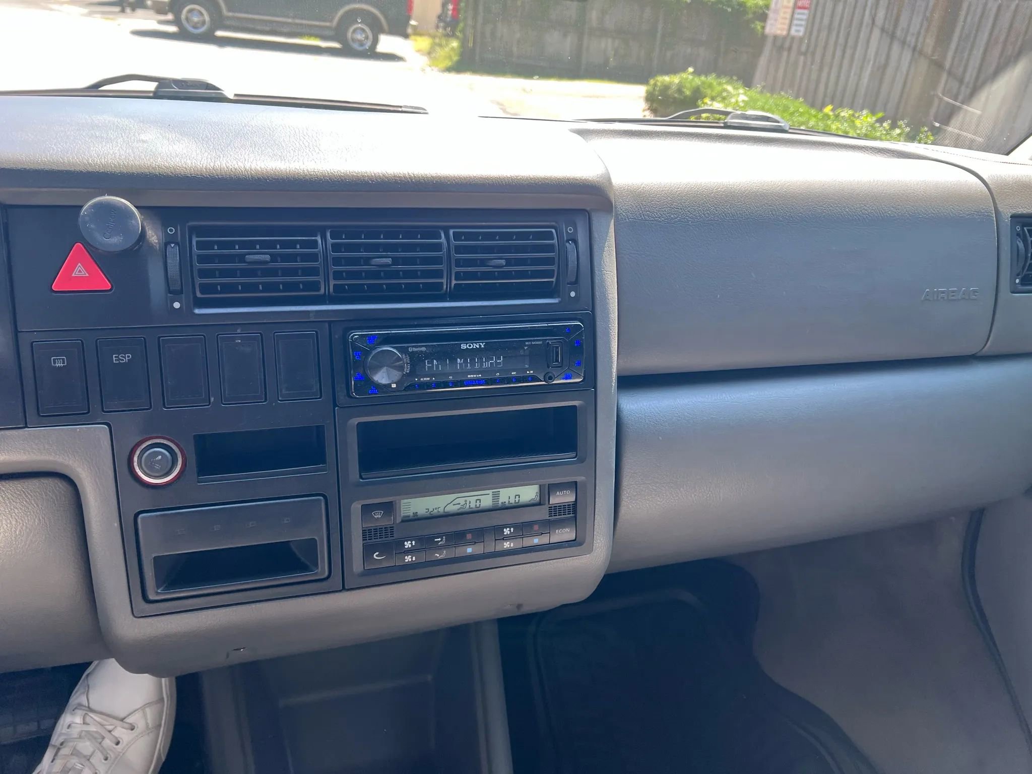 Used 2001 Volkswagen Eurovan image 14