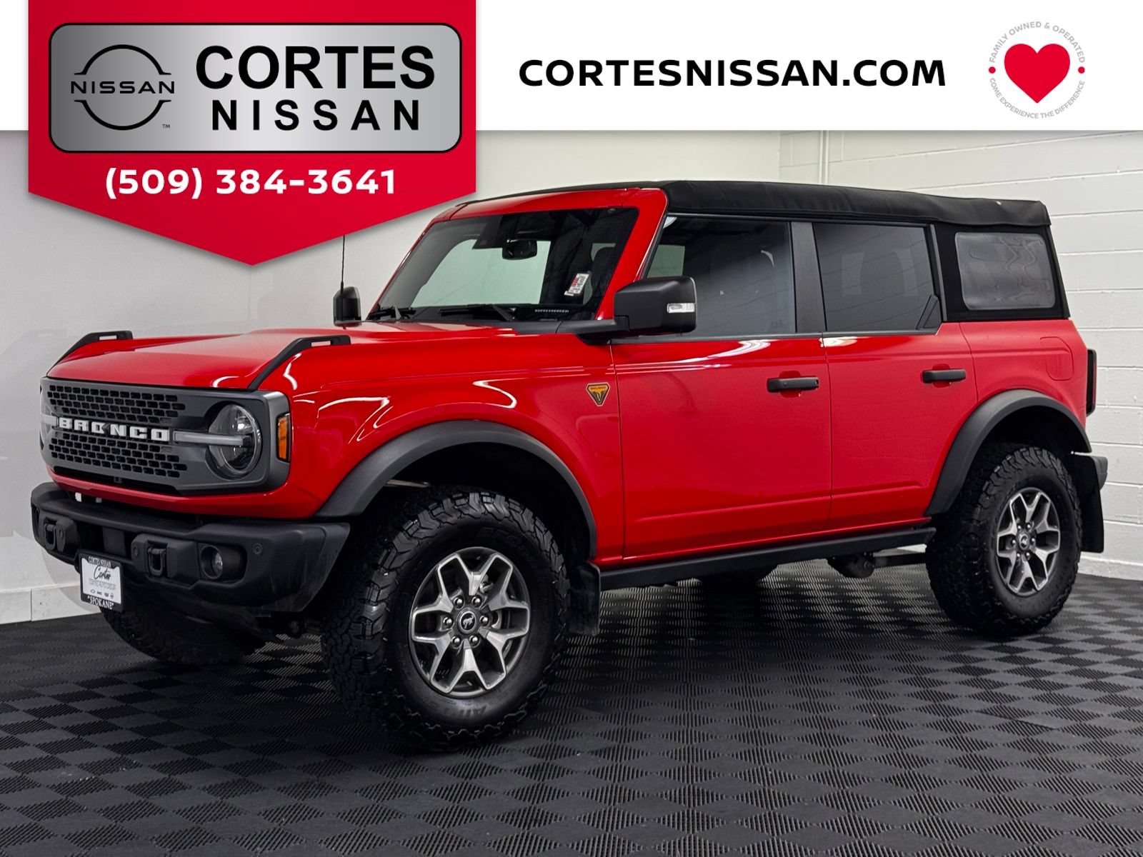 Used 2023 Ford Bronco Badlands AWD/4WD image 1