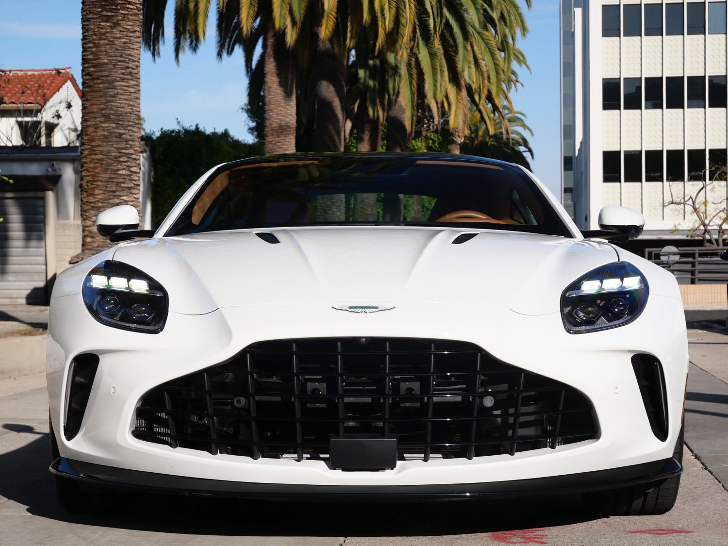 Used 2025 Aston Martin V8 Vantage Coupe image 7