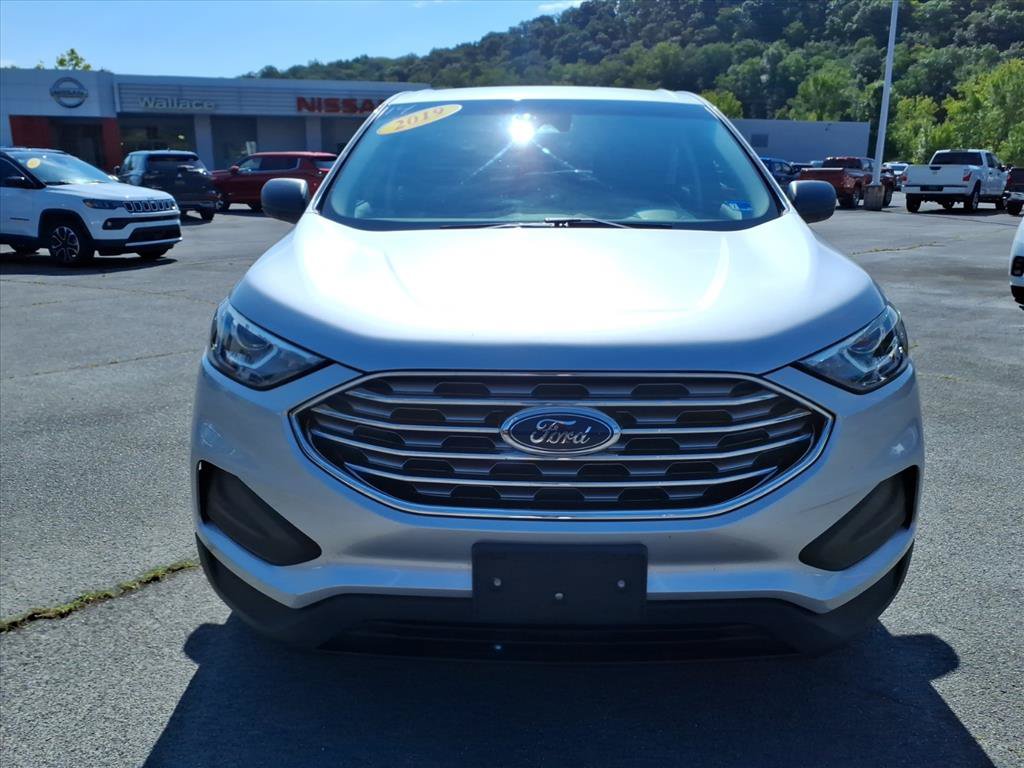 Used 2019 Ford Edge SE AWD/4WD image 2