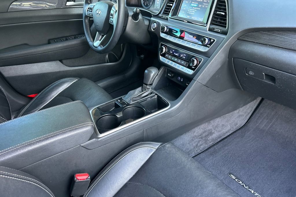 Used 2018 Hyundai Sonata Limited image 13