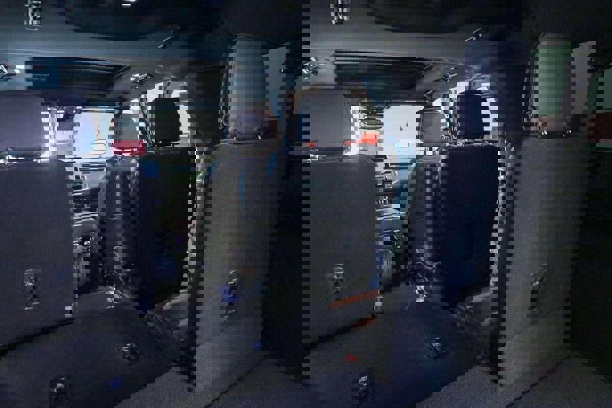 Used 2023 GMC Yukon XL AT4 w/ AT4 Premium Plus Package image 25