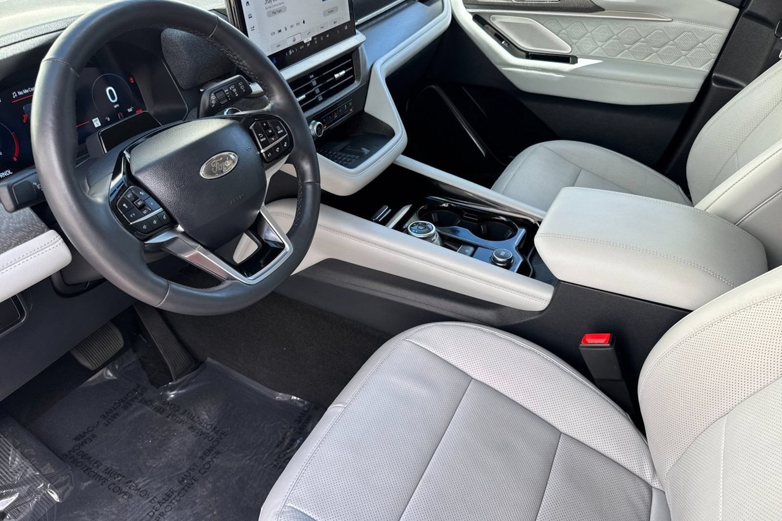 Used 2025 Ford Explorer Platinum w/ Ultimate Package RWD image 11