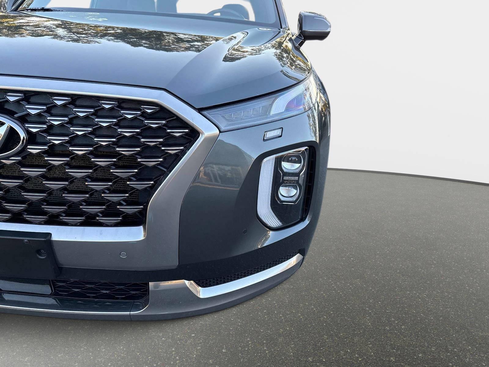 Used 2022 Hyundai Palisade Calligraphy w/ Cargo Package image 3