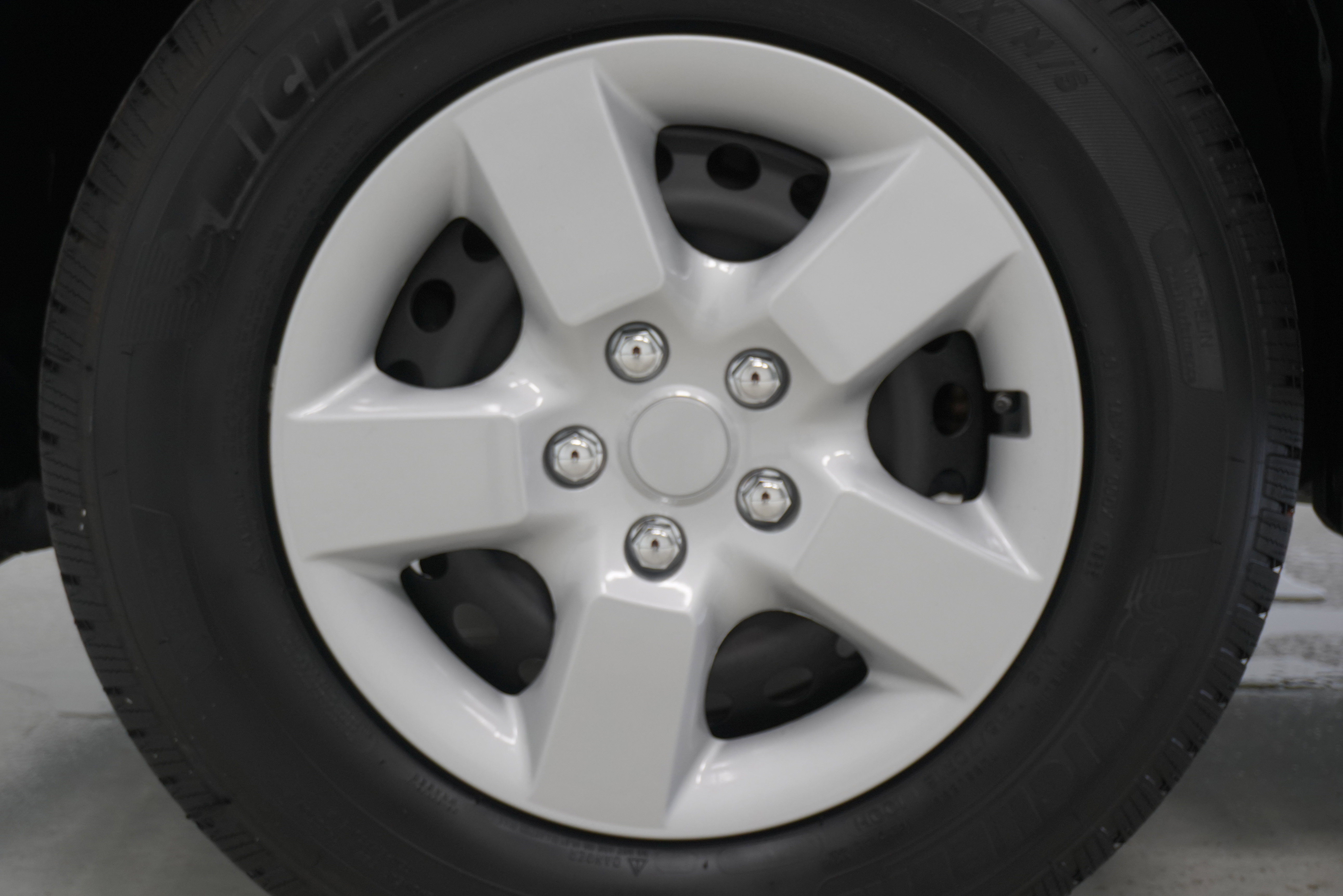 Used 2014 Nissan Rogue S image 21