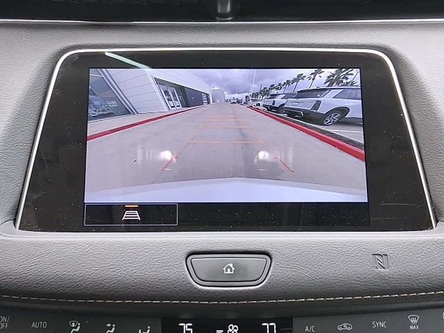 Used 2021 Cadillac XT4 Luxury w/ Driver Awareness Package image 15