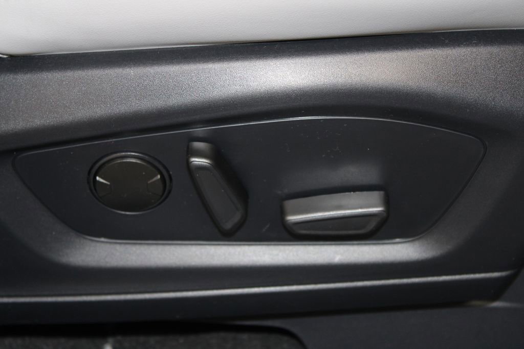 New 2026 Ford Explorer Active RWD image 27