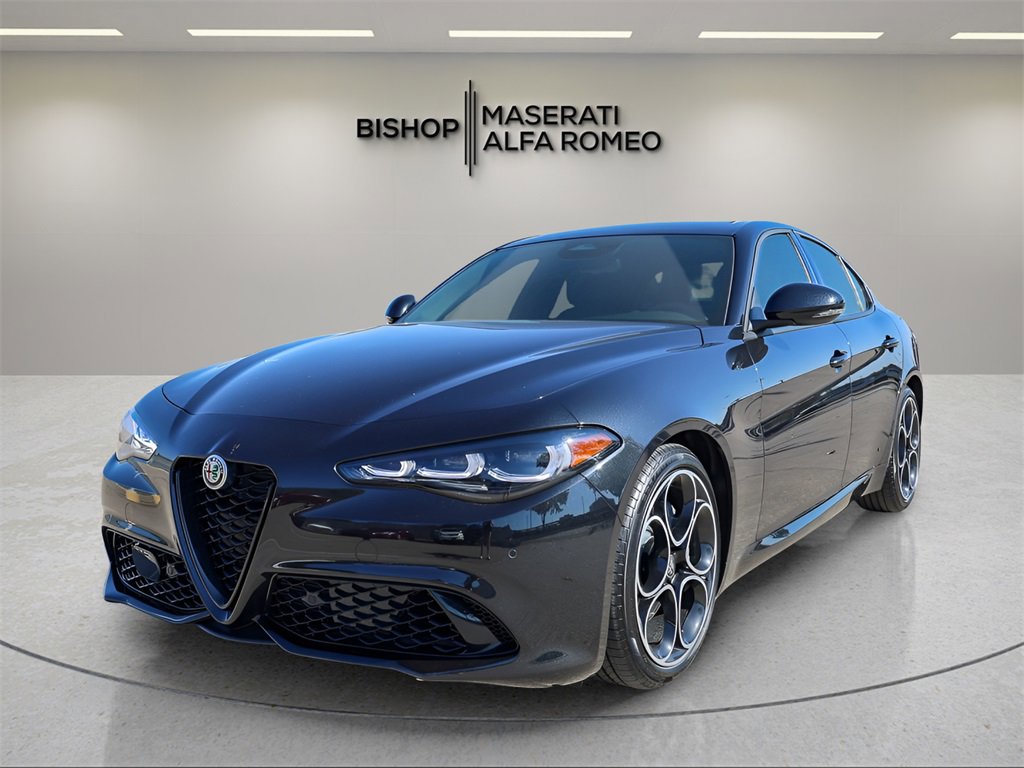 New 2025 Alfa Romeo Giulia w/ Driving Assist Package image 3