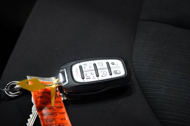 Used 2023 Chrysler Voyager LX FWD image 36