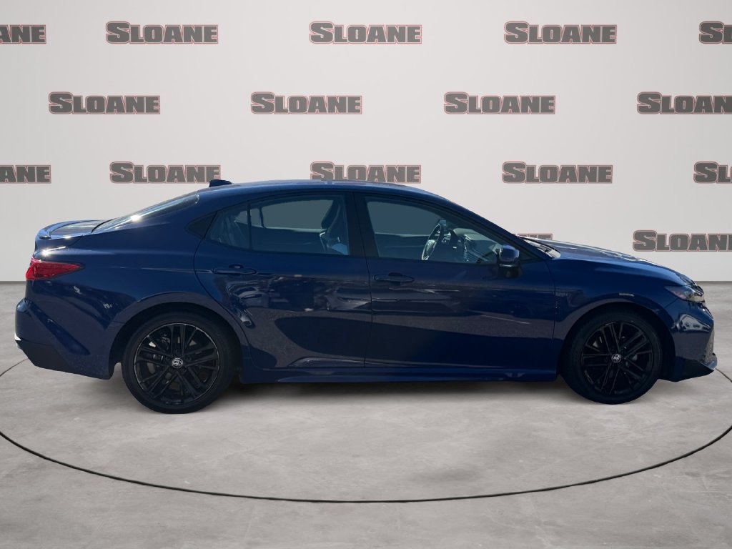 Used 2025 Toyota Camry SE FWD image 6