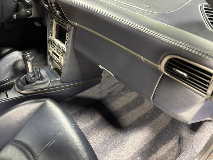 Used 2005 Porsche 911 Carrera image 13