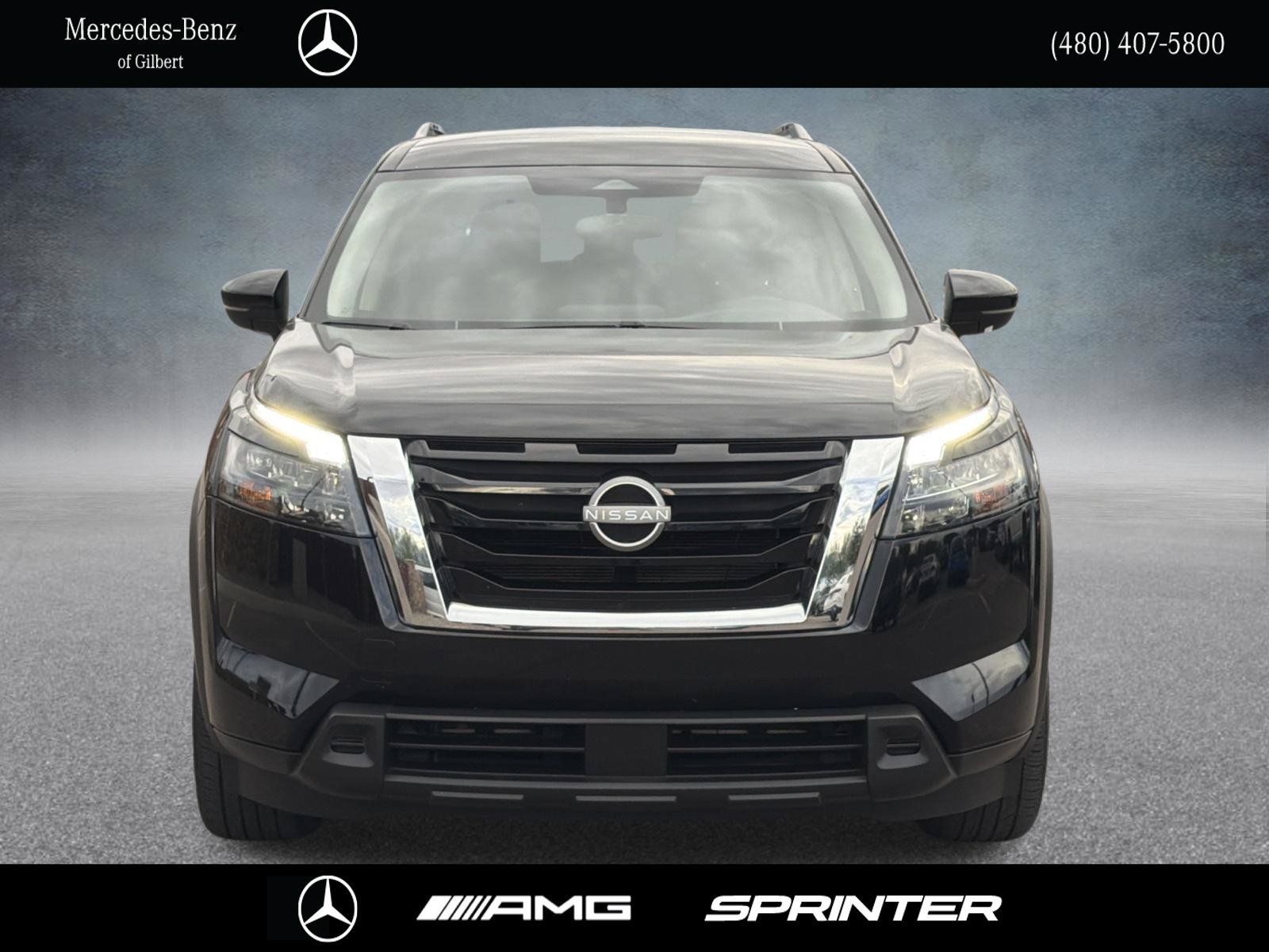 Used 2024 Nissan Pathfinder SV FWD image 2