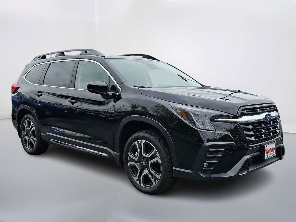 Used 2025 Subaru Ascent Limited AWD/4WD image 1