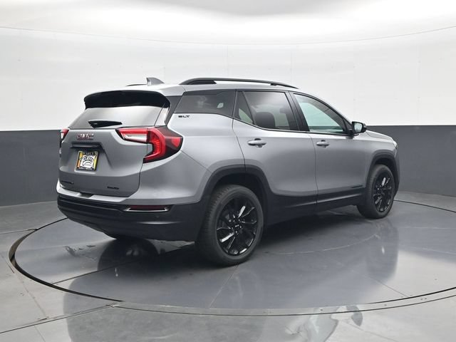 Used 2023 GMC Terrain SLT w/ Tech Package AWD/4WD image 5
