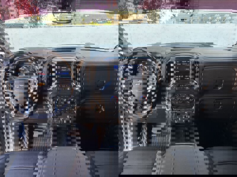 Used 2023 Chevrolet Silverado 2500 LTZ w/ LTZ Premium Package image 31