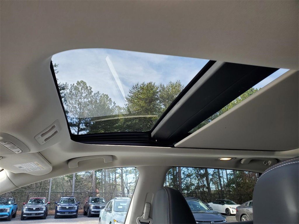 Certified 2021 Nissan Murano Platinum w/ Cargo Package image 20