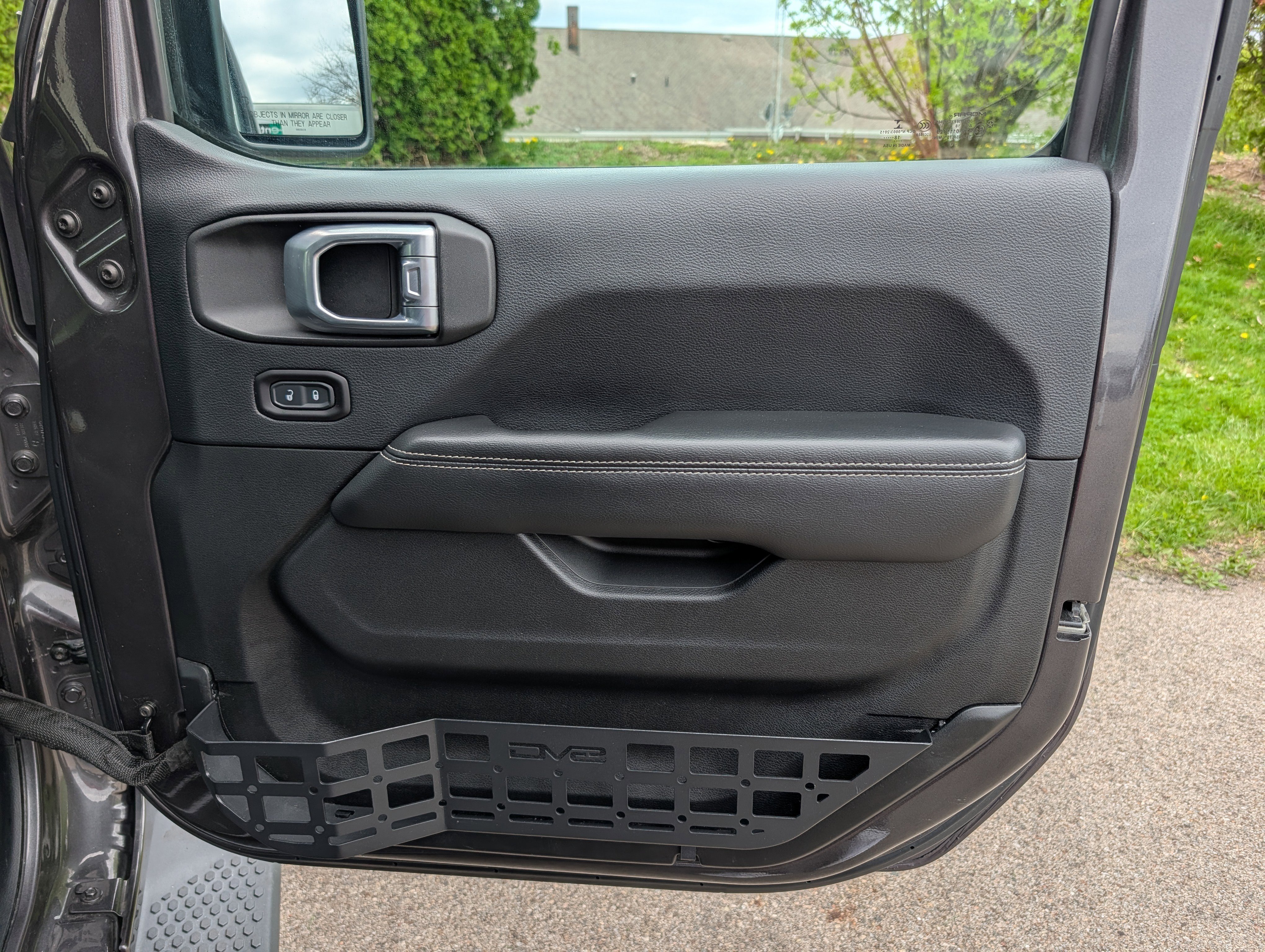 Used 2018 Jeep Wrangler Unlimited Sahara image 27