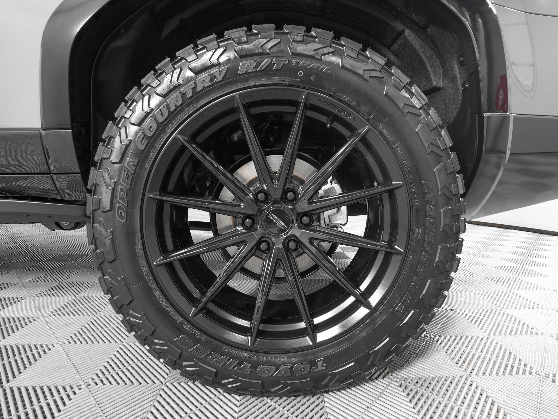 Used 2025 Lexus GX 550 image 35