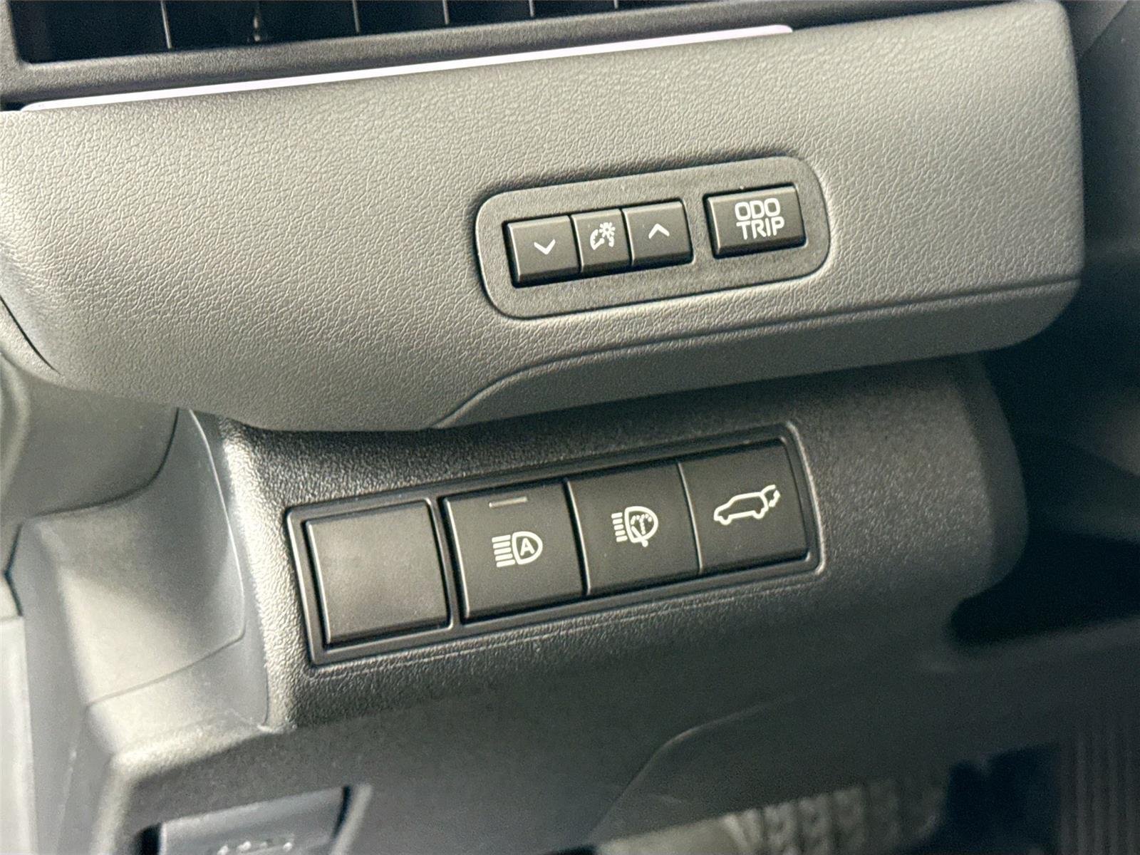 New 2026 Toyota C-HR AWD/4WD image 16