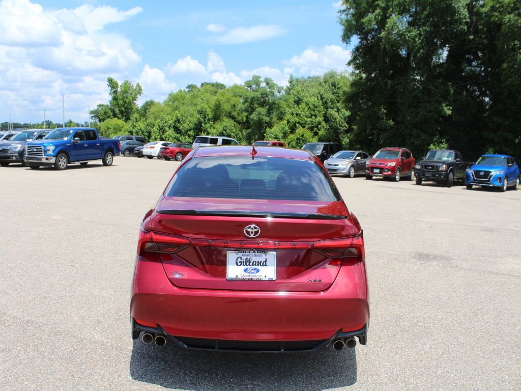 Used 2019 Toyota Avalon XSE FWD image 8