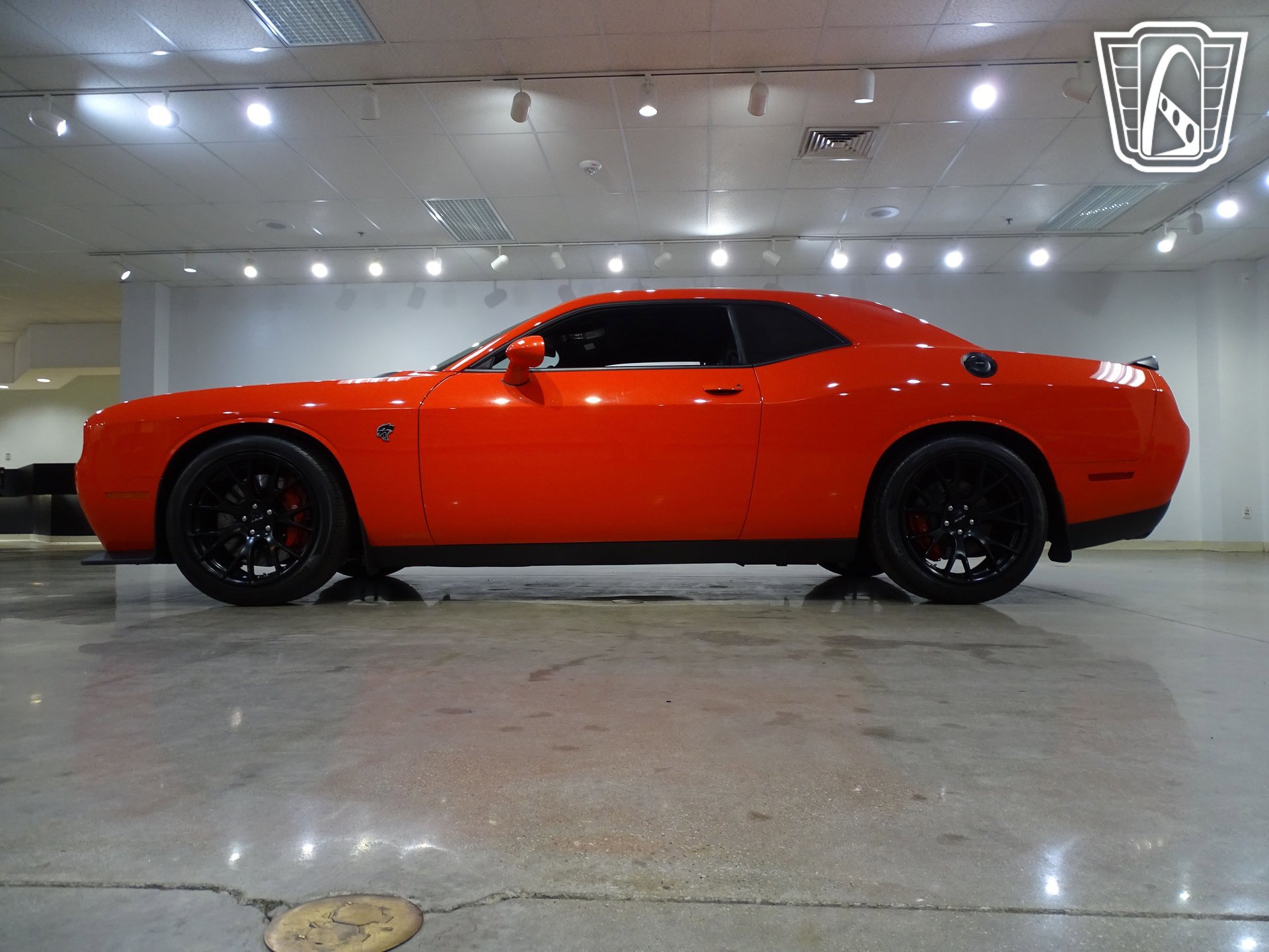 Used 2016 Dodge Challenger SRT Hellcat image 7