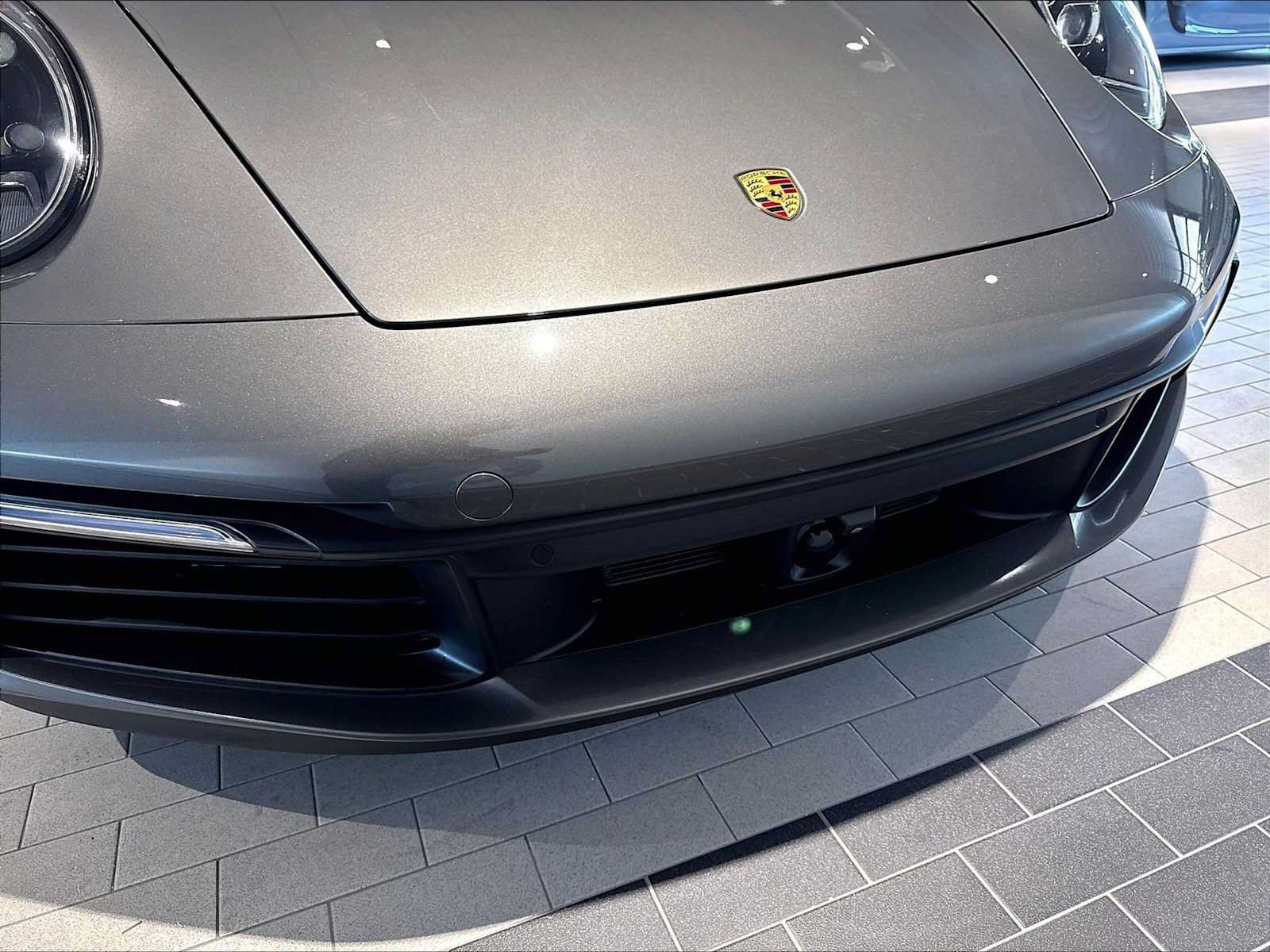 Used 2024 Porsche 911 Carrera RWD image 33