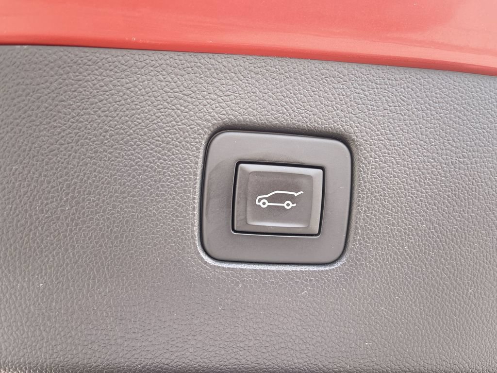 Used 2024 Buick Envista Sport Touring w/ Convenience II Package FWD image 16