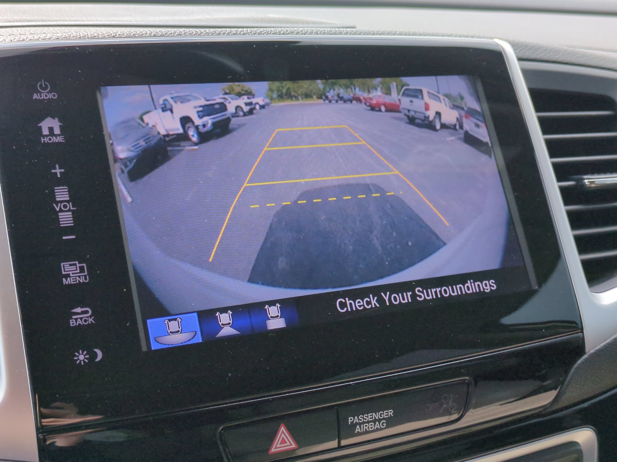 Used 2017 Honda Pilot Touring image 25