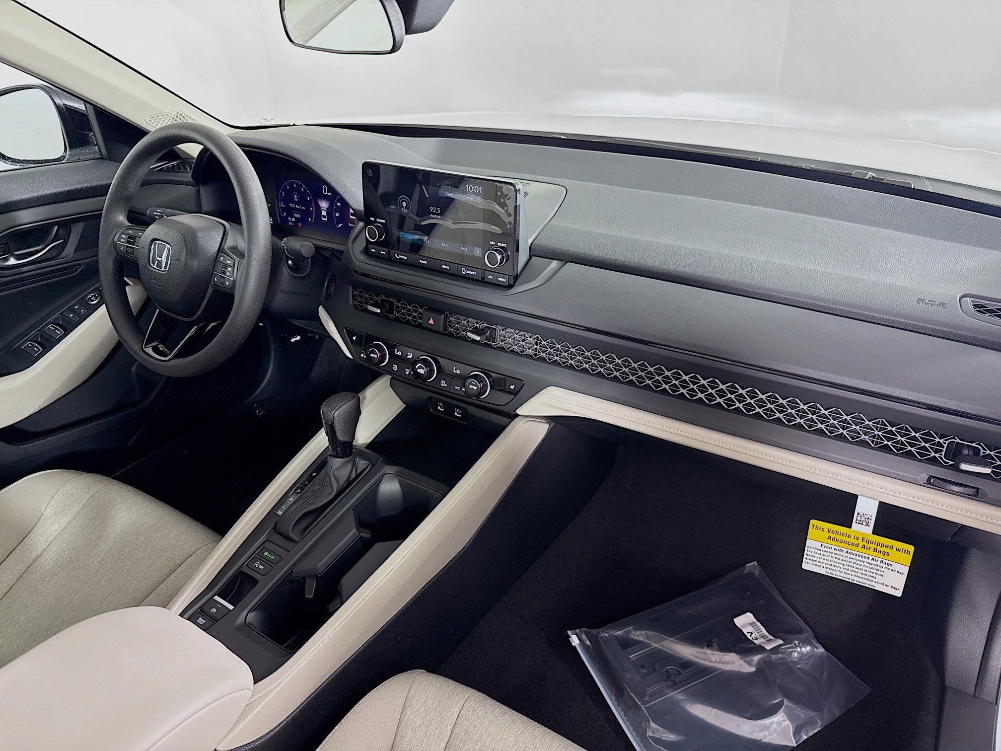 New 2025 Honda Accord SE image 35