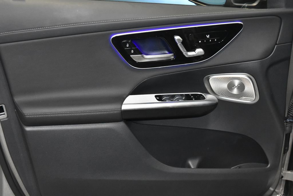 Certified 2024 Mercedes-Benz GLC 300 4MATIC image 4