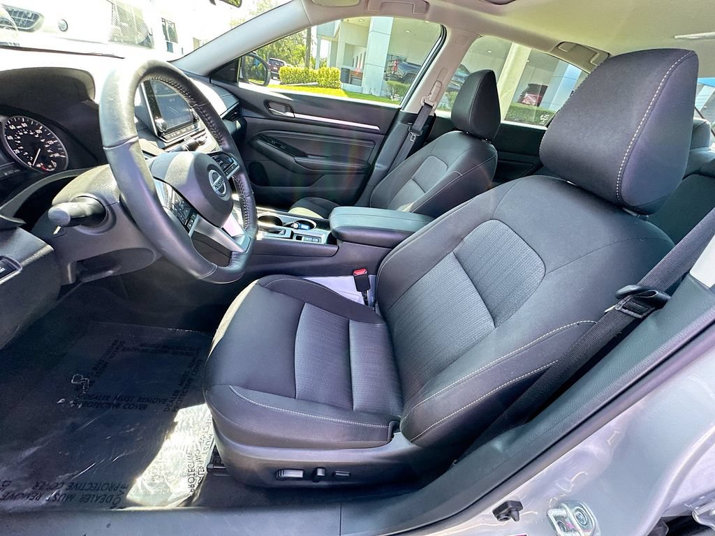 Used 2021 Nissan Altima 2.5 SV w/ SV Premium Package FWD image 20