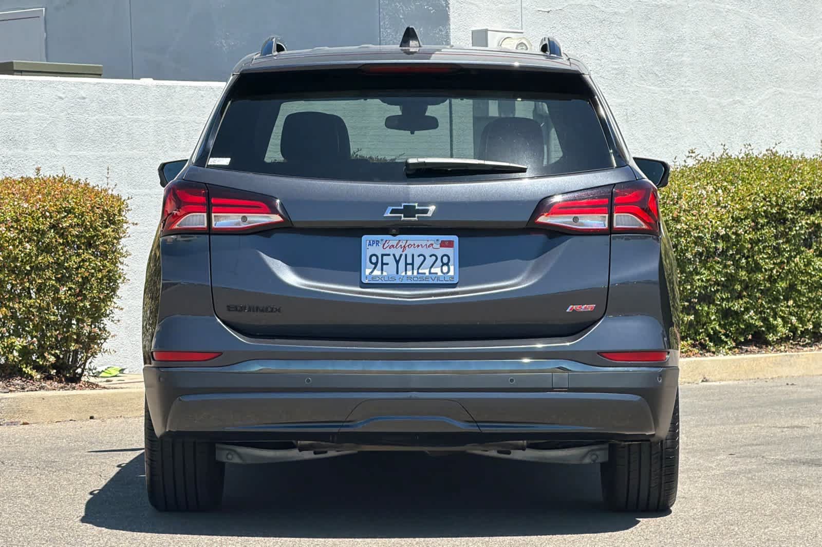 Used 2022 Chevrolet Equinox RS w/ Infotainment Package FWD image 8