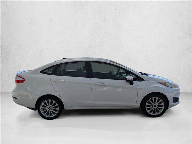 Used 2014 Ford Fiesta SE w/ Equipment Group 201A image 4