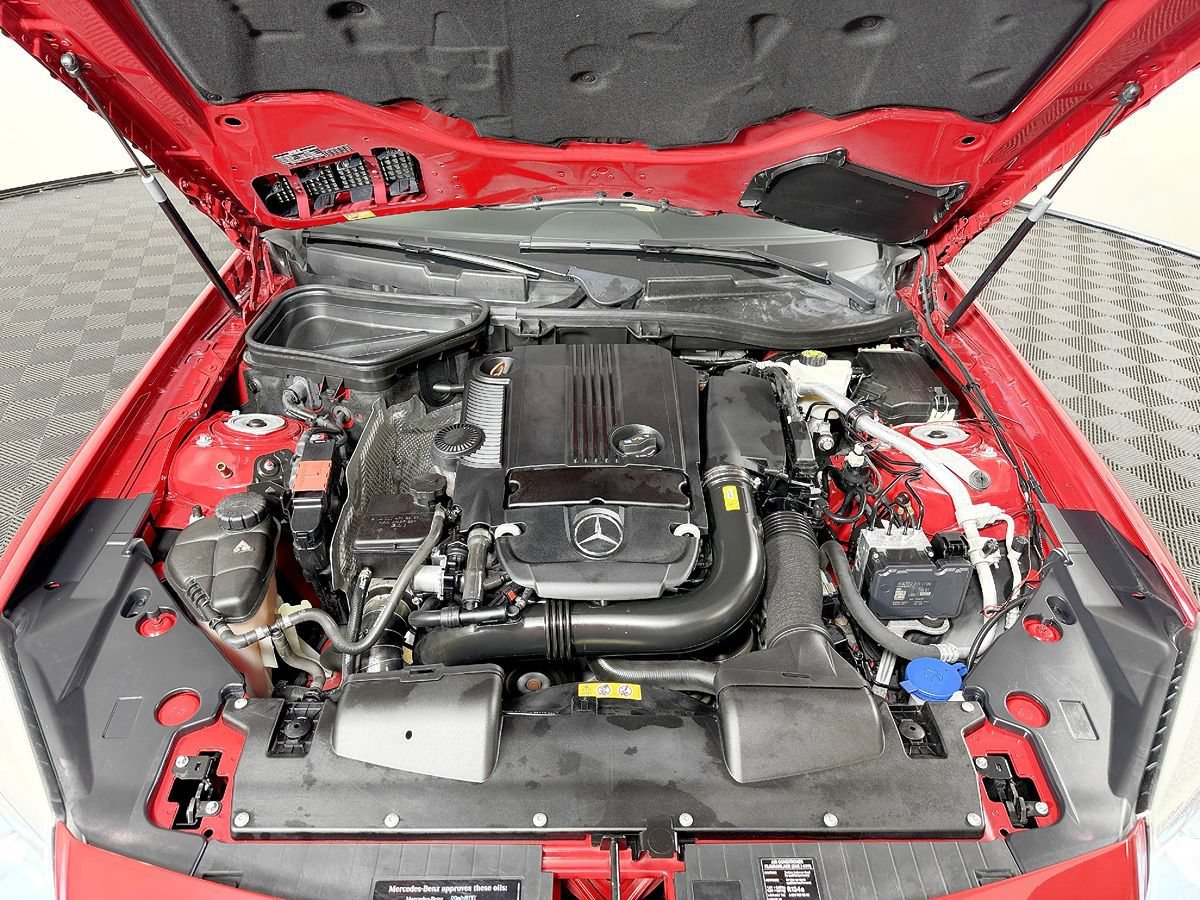 Used 2015 Mercedes-Benz SLK 250 image 20